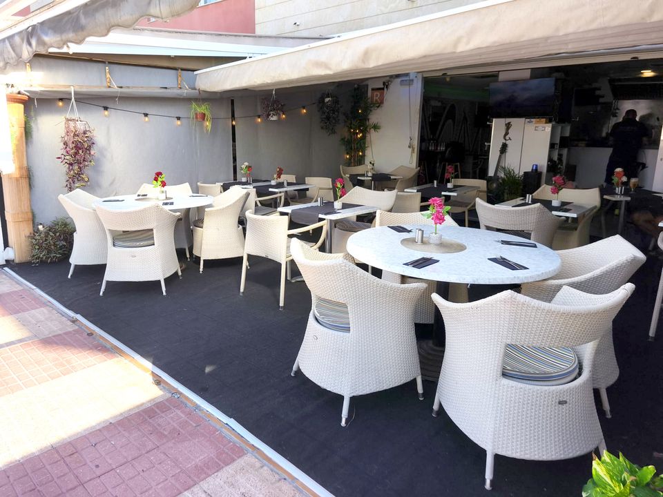 Erhvervsejendom i Playa De Los Cristianos, Tenerife - foto 1
